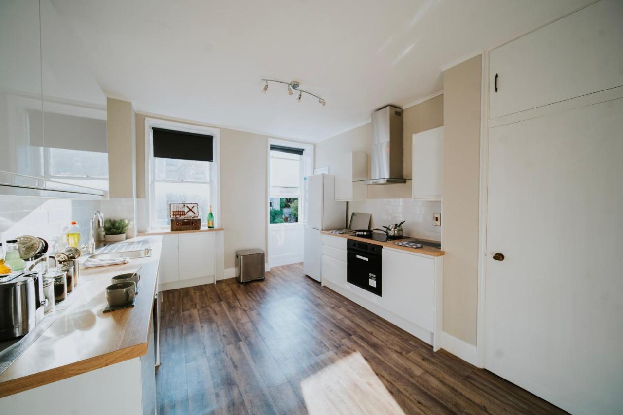 Roman Penthouse- City Skyline Views, 4K Tvs, 5G Wifi And More! Apartment Bath Exterior photo