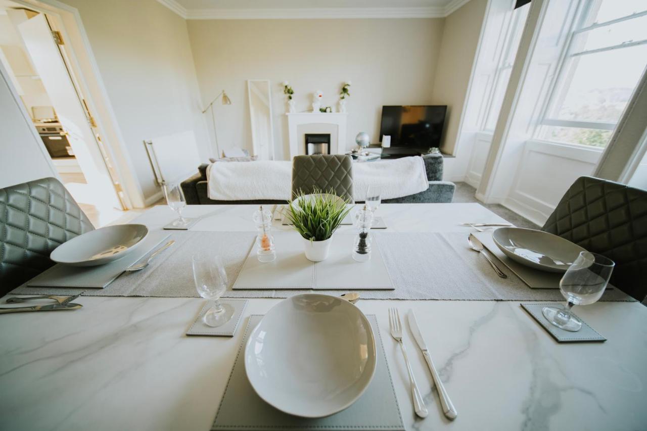 Roman Penthouse- City Skyline Views, 4K Tvs, 5G Wifi And More! Apartment Bath Exterior photo